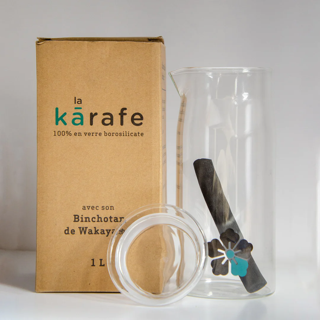 La Carafe 1L + 1 binchotan 1L taille S | Les grains du drakkar La Carafe 1L + 1 binchotan 1L taille S – Image 2